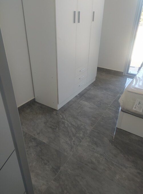 Suelo del piso recién reformado